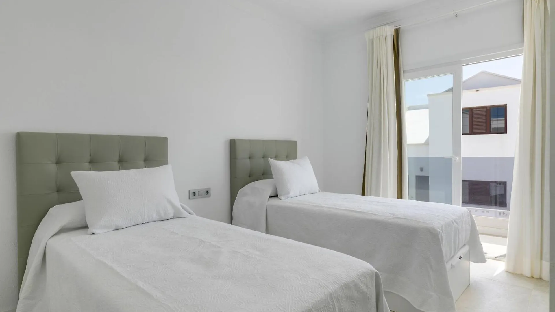 Duplex El Equilibrio Villa Playa Honda  Holiday home